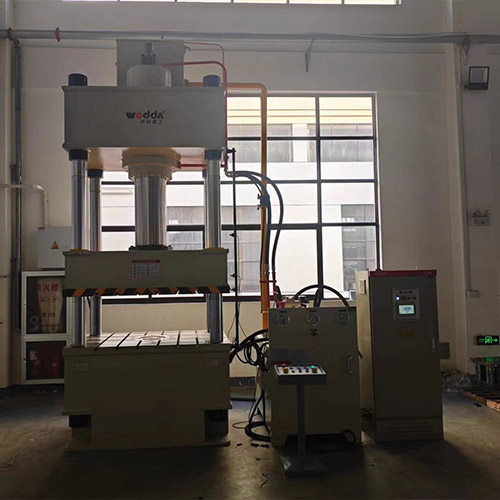 汽車配件液壓機-315噸四柱液壓機