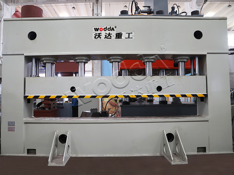 集裝箱頂板成型液壓機(jī)報價 集裝箱頂板成型液壓機(jī)報價