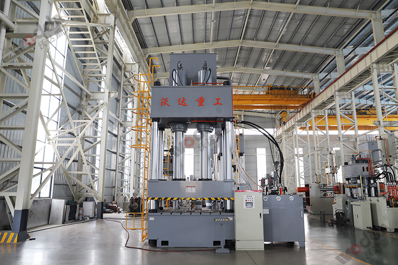 四柱液壓機(jī)哪家好？