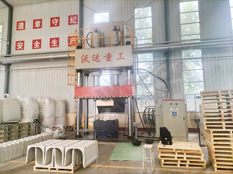 液壓機(jī)廠家 液壓機(jī)廠家