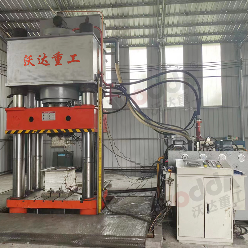 石墨坩堝自動(dòng)化生產(chǎn)線(xiàn)_2000噸坩堝液壓機(jī)_200噸液壓機(jī)廠(chǎng)家 石墨坩堝自動(dòng)化生產(chǎn)線(xiàn)_2000噸坩堝液壓機(jī)_200噸液壓機(jī)廠(chǎng)家