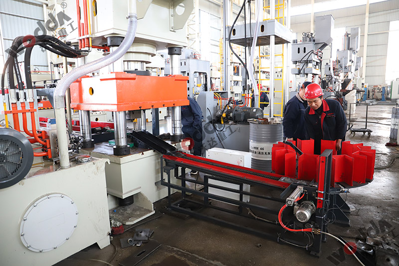 400噸錨桿托盤(pán)液壓機(jī) 400噸錨桿托盤(pán)液壓機(jī)