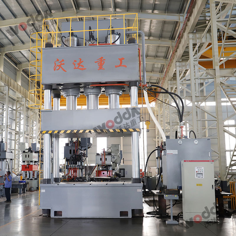 1500噸復(fù)合材料液壓機 1500噸復(fù)合材料液壓機