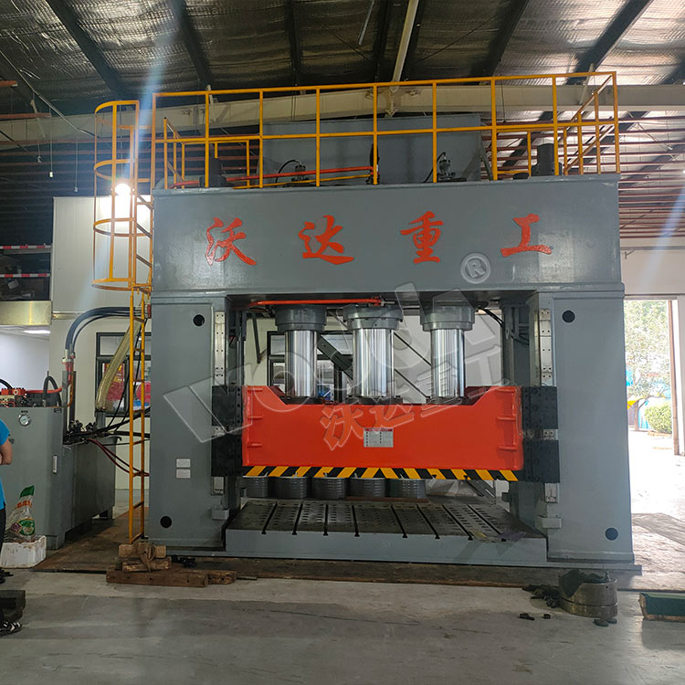 1000噸框架式薄板拉伸液壓機(jī) 1000噸框架式薄板拉伸液壓機(jī)