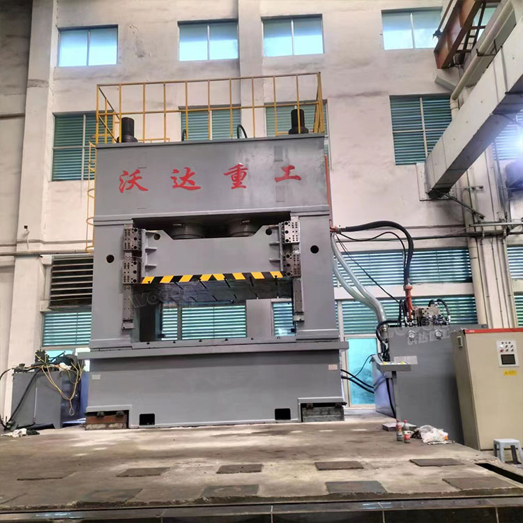 框架式鋼板壓型液壓機(jī) 框架式鋼板壓型液壓機(jī)