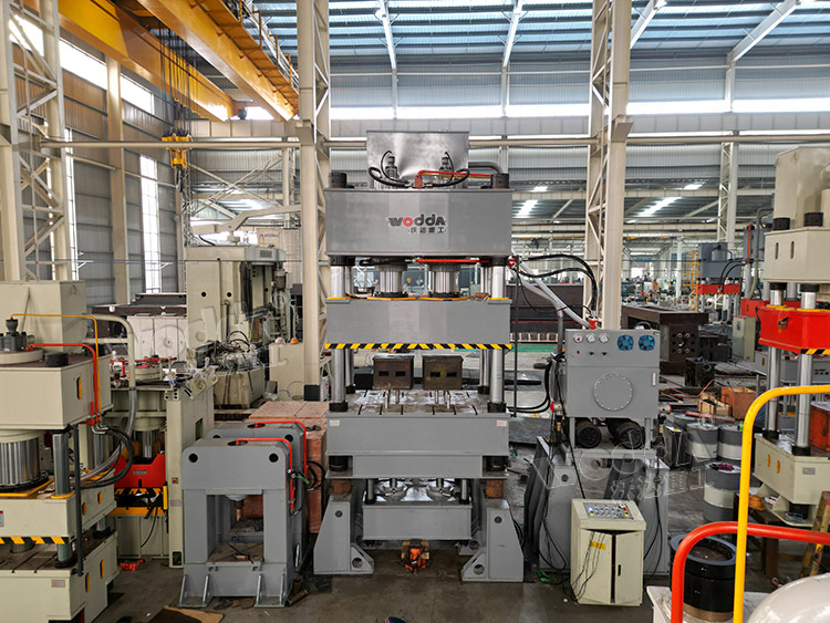 汽車鈑金件拉伸成型液壓機 汽車鈑金件拉伸成型液壓機