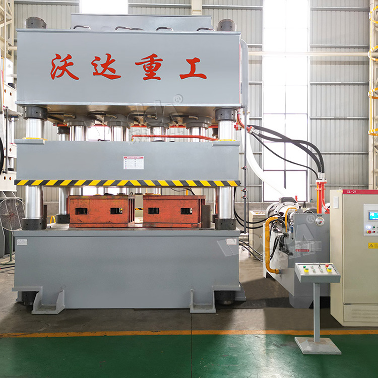 大臺(tái)面800噸三梁四柱液壓機(jī) 大臺(tái)面800噸三梁四柱液壓機(jī)