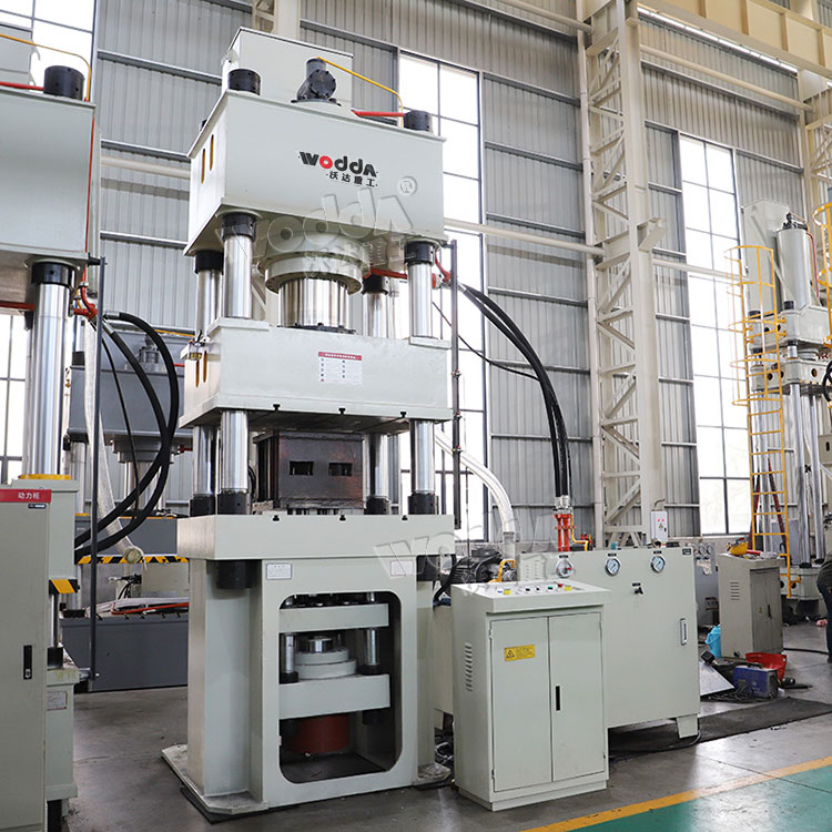 500噸四柱液壓機(jī)帶液壓墊 500噸四柱液壓機(jī)帶液壓墊