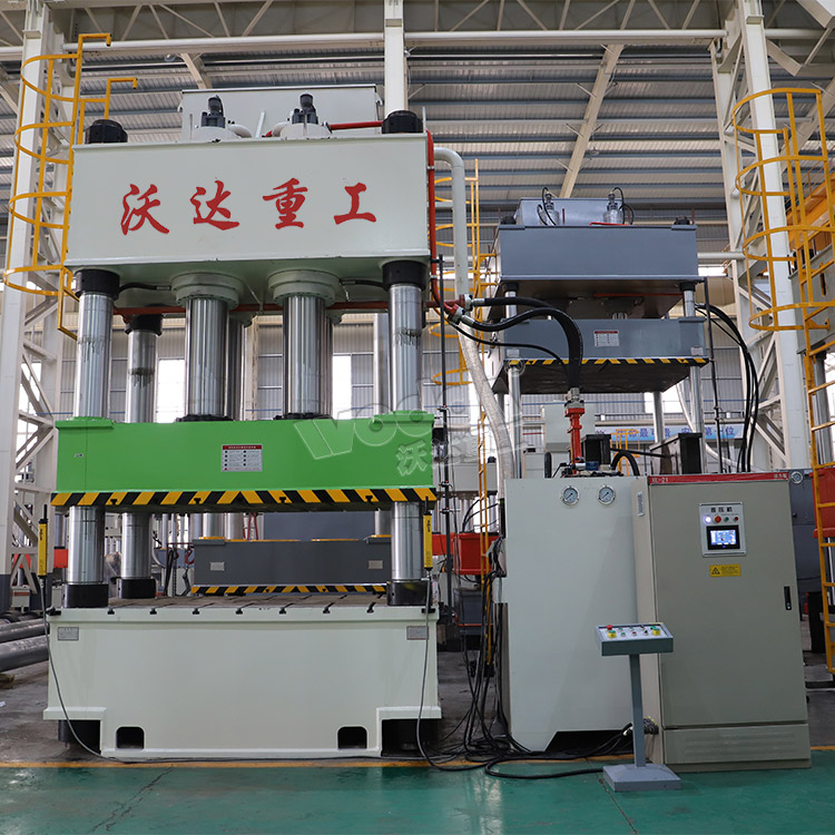 塑料托盤成型液壓機車間實拍 塑料托盤成型液壓機車間實拍