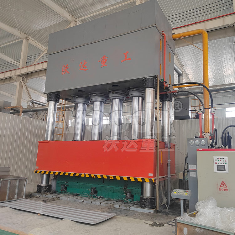 2500噸復合材料四柱液壓機 2500噸復合材料四柱液壓機