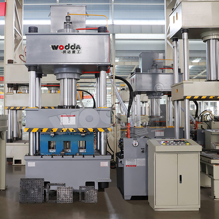 315噸國標四柱液壓機(樹脂井蓋成型液壓機) 315噸國標四柱液壓機(樹脂井蓋成型液壓機)