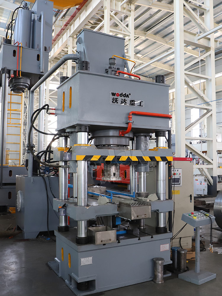 315噸粉末成型壓力機 315噸粉末成型壓力機