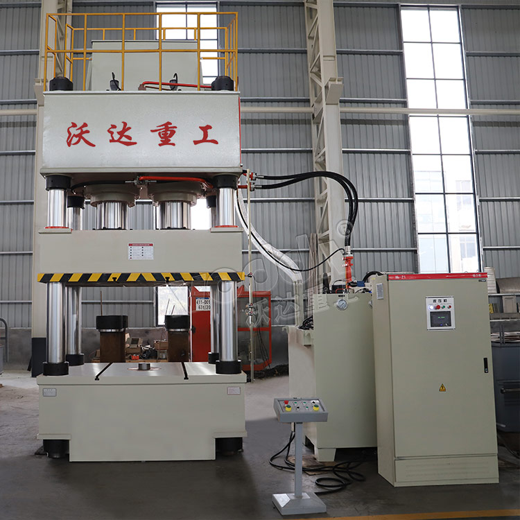 800噸雙缸四柱液壓機(jī) 800噸雙缸四柱液壓機(jī)