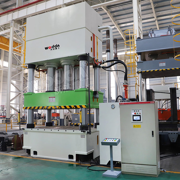 1000噸塑料托盤液壓機(jī) 1000噸塑料托盤液壓機(jī)