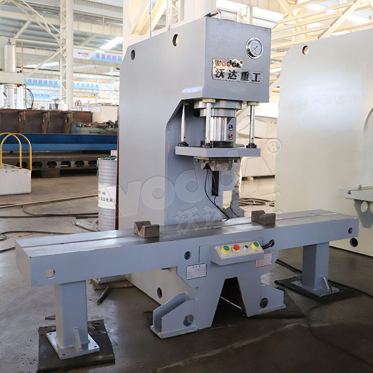 63噸單臂液壓機(jī) 63噸單臂液壓機(jī)