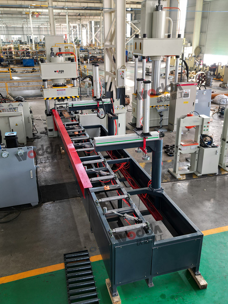 250噸礦用錨桿托盤自動化生產線 250噸礦用錨桿托盤自動化生產線