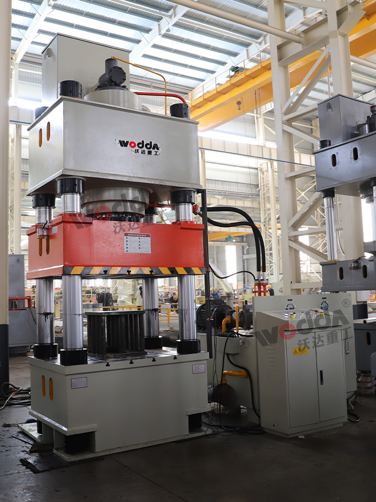 500噸三梁四柱液壓機(jī)現(xiàn)貨 500噸三梁四柱液壓機(jī)現(xiàn)貨