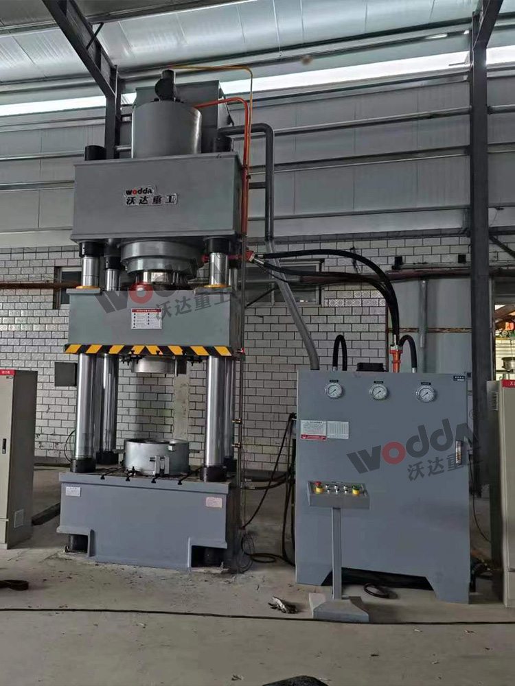 500噸四柱液壓機(jī)熱壓橡膠制品 500噸四柱液壓機(jī)熱壓橡膠制品