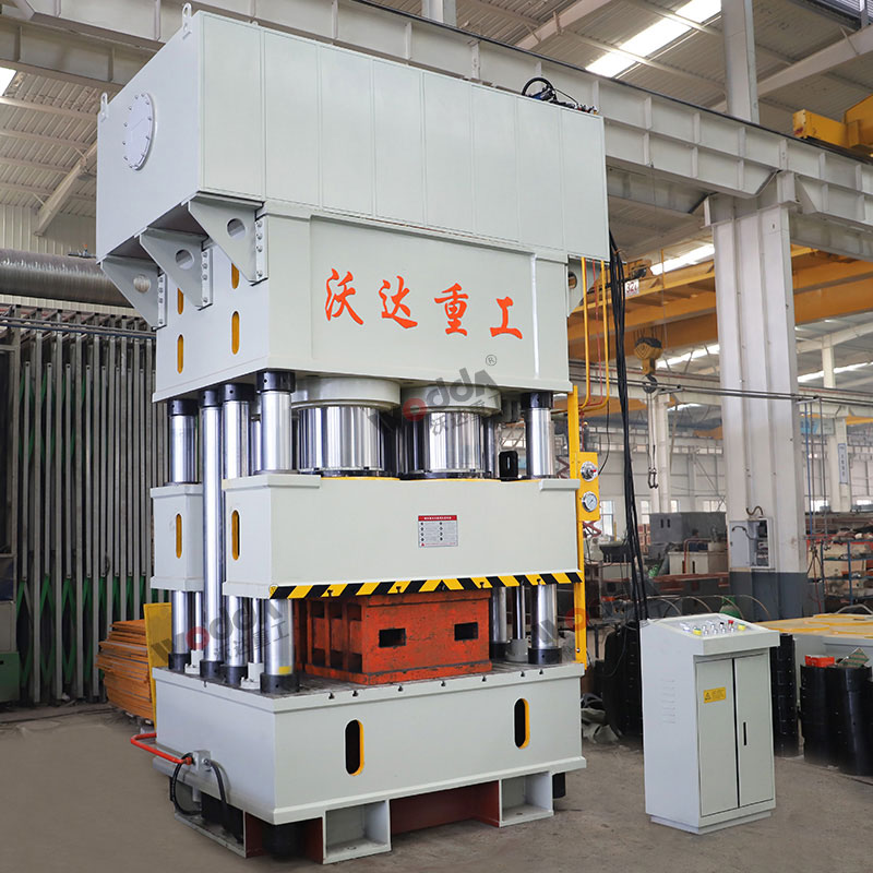 2000噸聚丙烯壓濾板成型液壓機(jī) 2000噸聚丙烯壓濾板成型液壓機(jī)