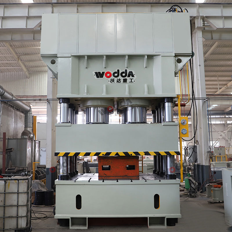 復(fù)合濾芯板成型液壓機(jī) 復(fù)合濾芯板成型液壓機(jī)