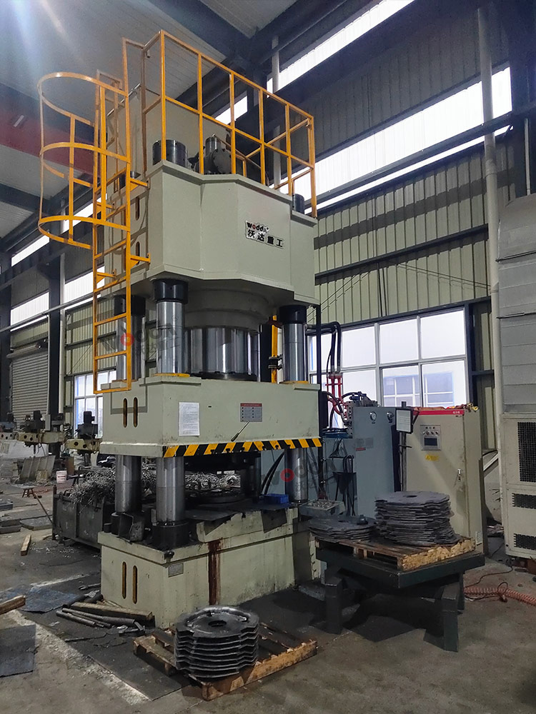 1000噸沖壓汽車離合器片成型液壓機 1000噸沖壓汽車離合器片成型液壓機