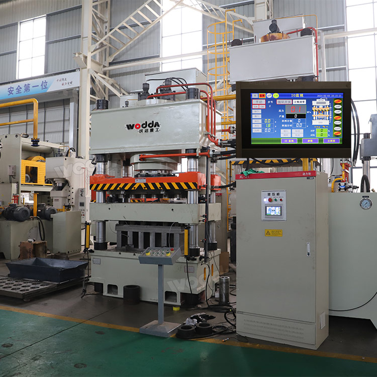 630噸粉末壓塊機(伺服PLC) 630噸粉末壓塊機(伺服PLC)