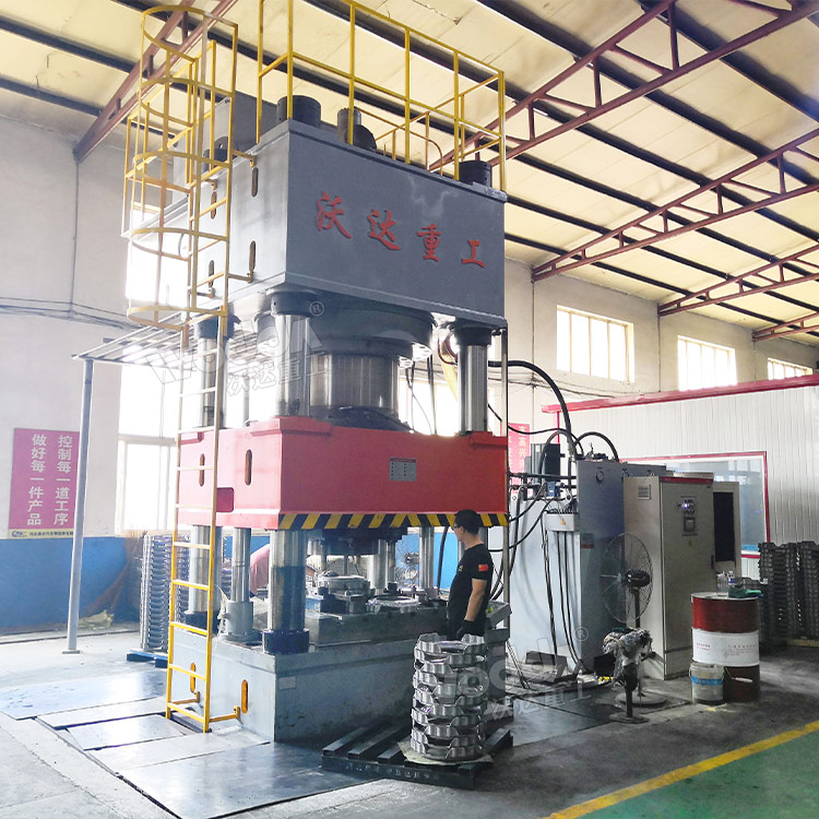 2000噸四柱液壓機 2000噸四柱液壓機