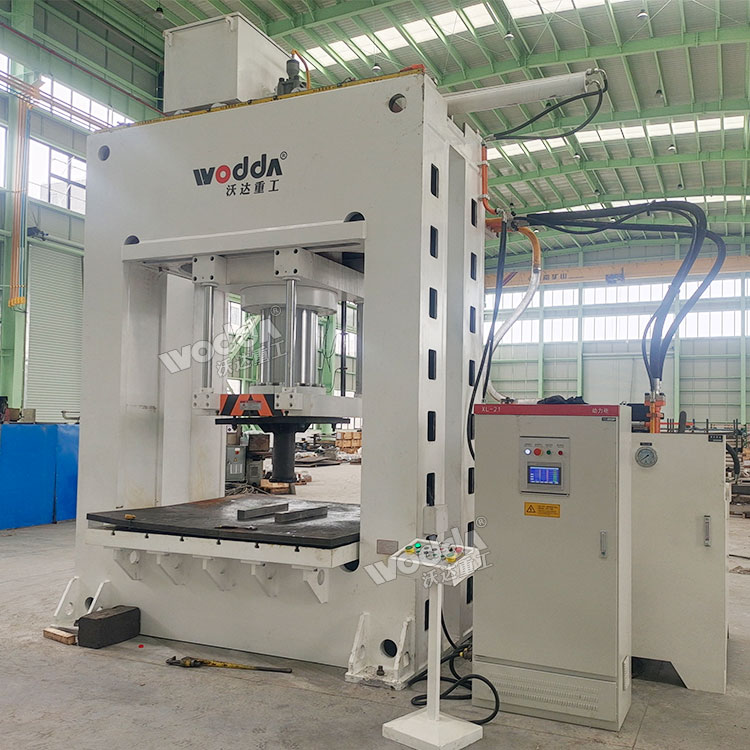 800噸鋼板校平液壓機(jī) 800噸鋼板校平液壓機(jī)