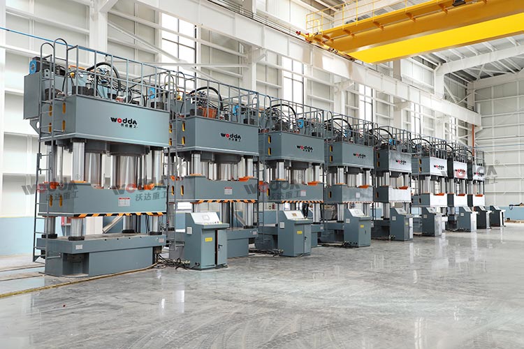 1600噸木屑托盤液壓機.jpg 1600噸木屑托盤液壓機.jpg