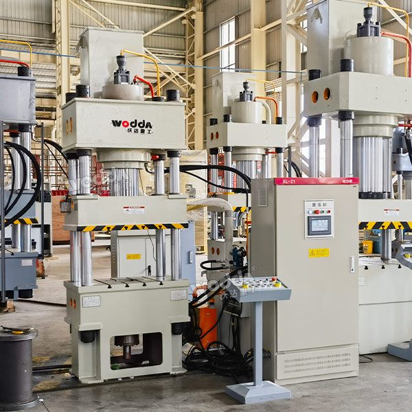 150噸四柱液壓機(jī)