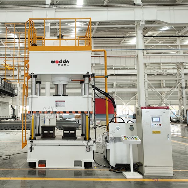 315噸四柱液壓機.jpg 315噸四柱液壓機.jpg