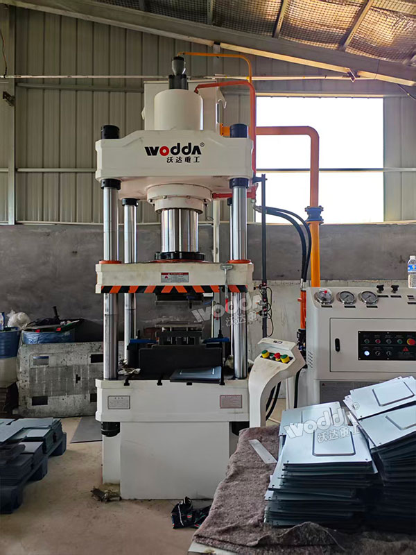 200噸金屬成型液壓機 200噸金屬成型液壓機