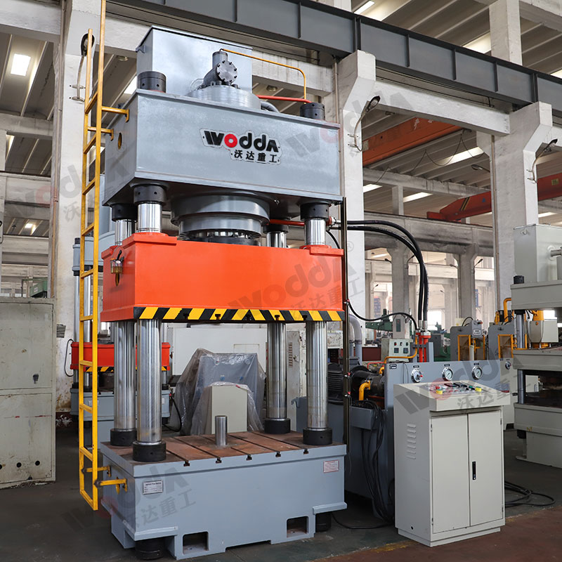 630噸樹脂井蓋成型液壓機(jī) 630噸樹脂井蓋成型液壓機(jī)